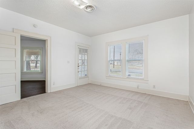 316 W Avenue A, Garland, TX 75040