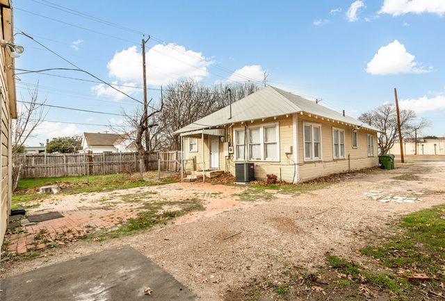 316 W Avenue A, Garland, TX 75040
