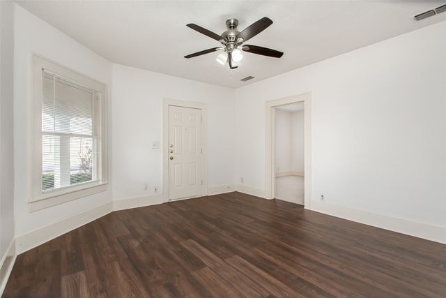 316 W Avenue A, Garland, TX 75040