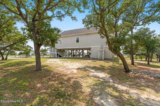 1447 Cedar Landing Road SW, Supply, NC 28462