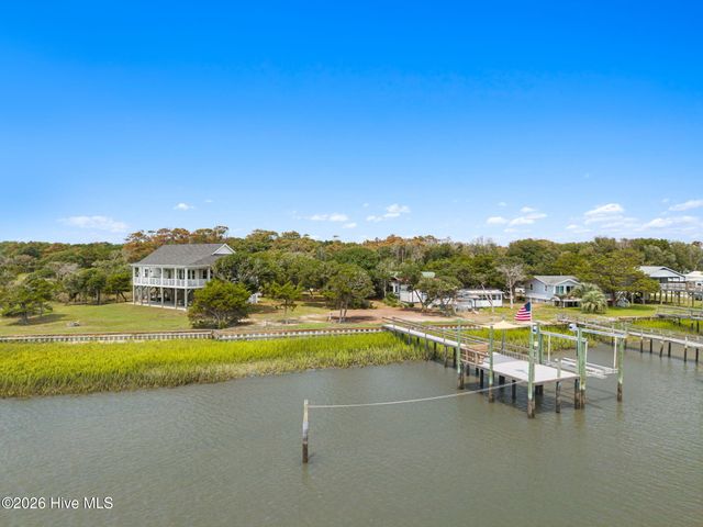 1447 Cedar Landing Road SW, Supply, NC 28462