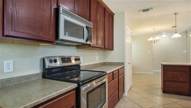 7600 Silveridge Drive, Fort Worth, TX 76133