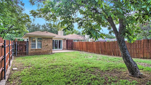 7600 Silveridge Drive, Fort Worth, TX 76133