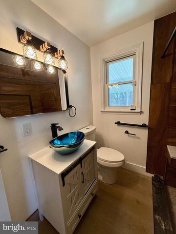 3006 DIXON AVE, Bristol, PA 19007