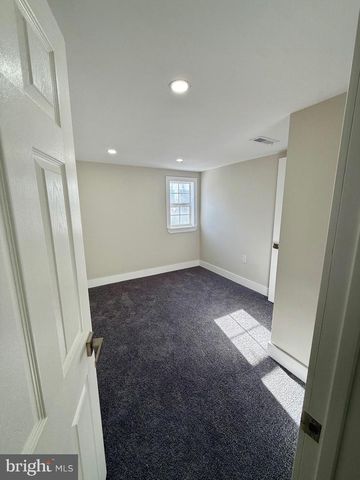 3006 DIXON AVE, Bristol, PA 19007