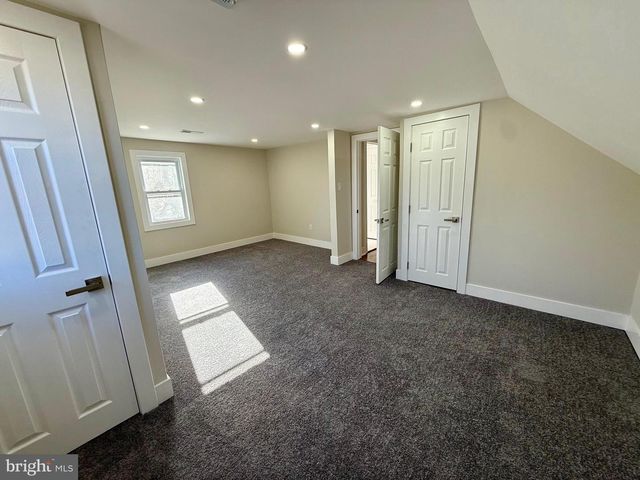 3006 DIXON AVE, Bristol, PA 19007