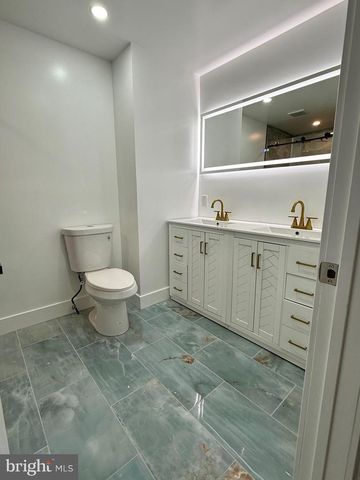 3006 DIXON AVE, Bristol, PA 19007