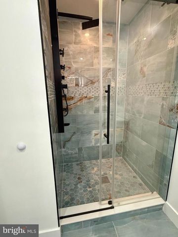 3006 DIXON AVE, Bristol, PA 19007