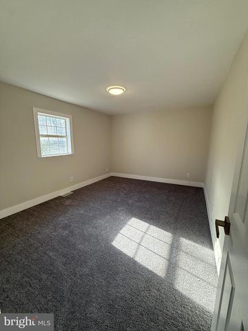 3006 DIXON AVE, Bristol, PA 19007