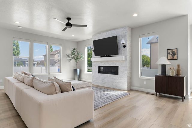 708 N DEVONSHIRE DR, Saratoga Springs, UT 84045