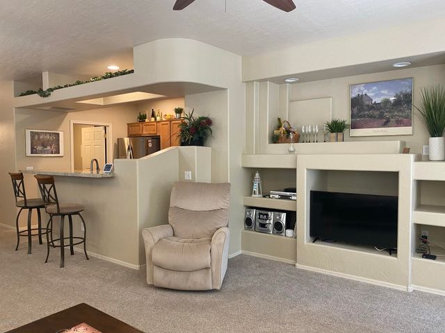 11500 E COCHISE Drive 1010, Scottsdale, AZ 85259