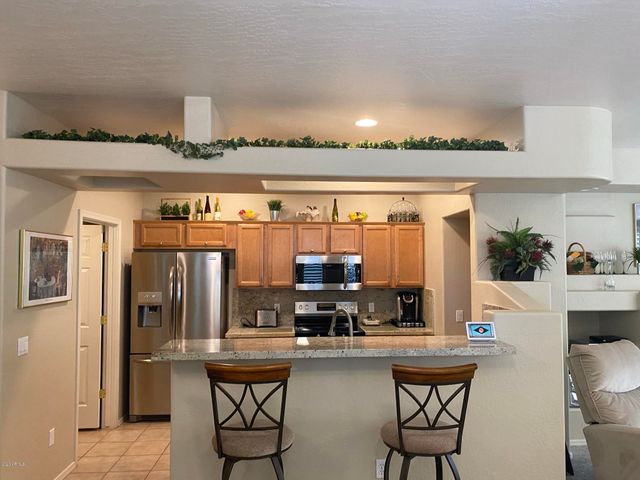 11500 E COCHISE Drive 1010, Scottsdale, AZ 85259