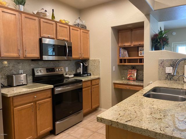 11500 E COCHISE Drive 1010, Scottsdale, AZ 85259
