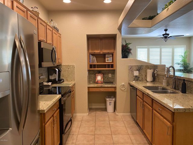 11500 E COCHISE Drive 1010, Scottsdale, AZ 85259