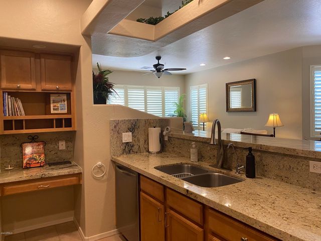 11500 E COCHISE Drive 1010, Scottsdale, AZ 85259