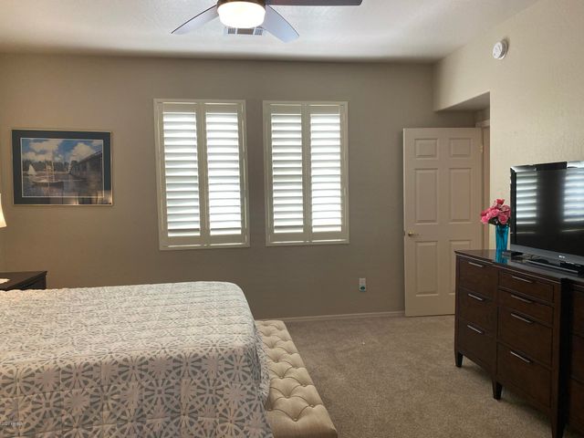 11500 E COCHISE Drive 1010, Scottsdale, AZ 85259