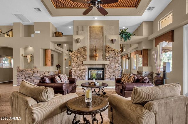 11500 E COCHISE Drive 1010, Scottsdale, AZ 85259