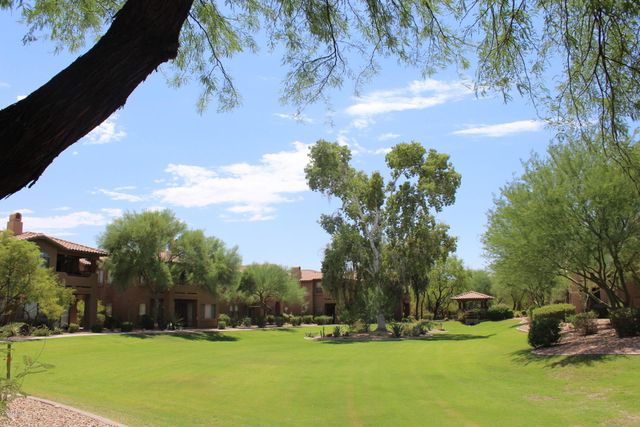 11500 E COCHISE Drive 1010, Scottsdale, AZ 85259
