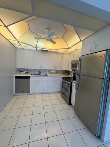 4022 Wolverton E, Boca Raton, FL 33434