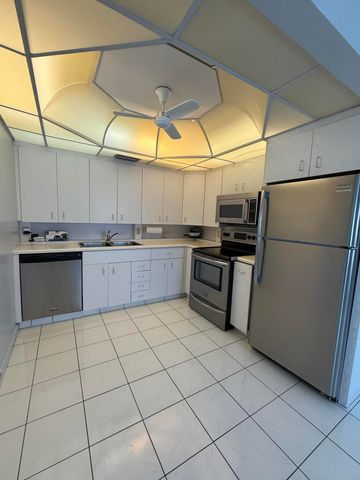 4022 Wolverton E, Boca Raton, FL 33434