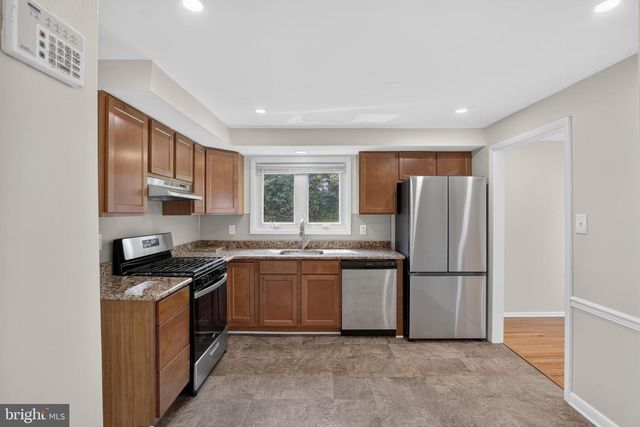 211 S DILLWYN RD, Newark, DE 19711