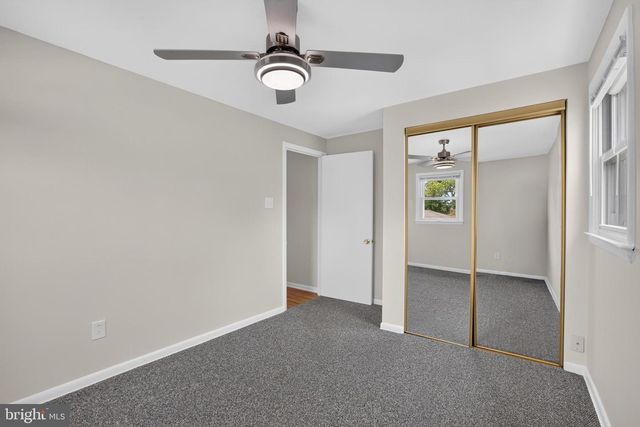 211 S DILLWYN RD, Newark, DE 19711