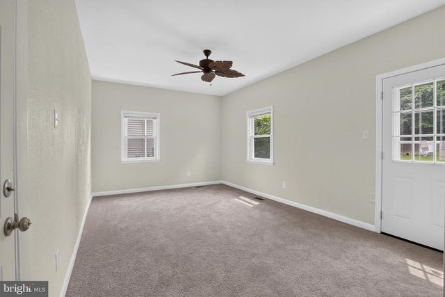 211 S DILLWYN RD, Newark, DE 19711