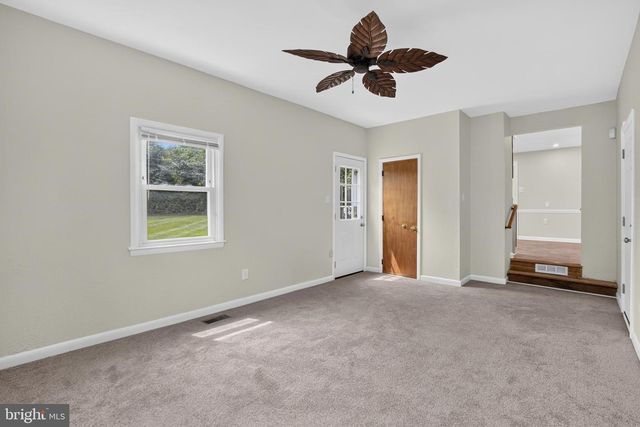 211 S DILLWYN RD, Newark, DE 19711