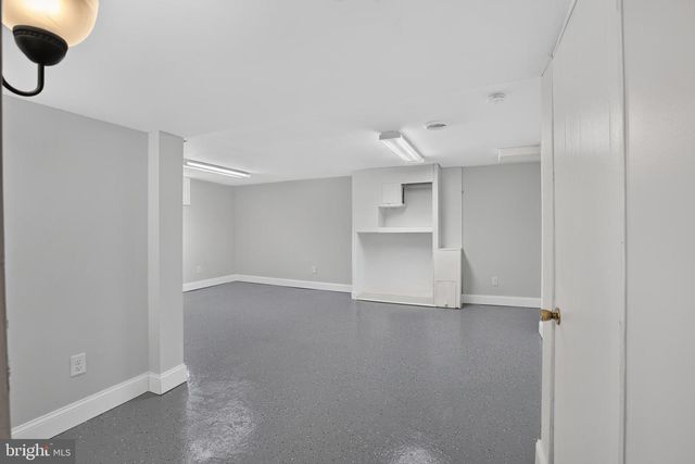 211 S DILLWYN RD, Newark, DE 19711