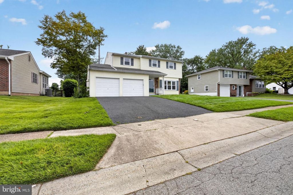 211 S DILLWYN RD, Newark, DE 19711