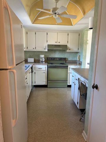 7020 COGNAC DRIVE 4, New Port Richey, FL 34653