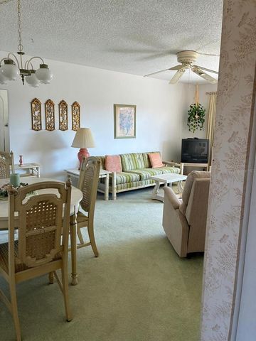 7020 COGNAC DRIVE 4, New Port Richey, FL 34653