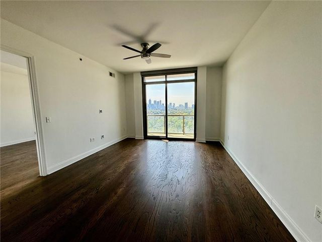 270 17th Street NW 2207, Atlanta, GA 30363
