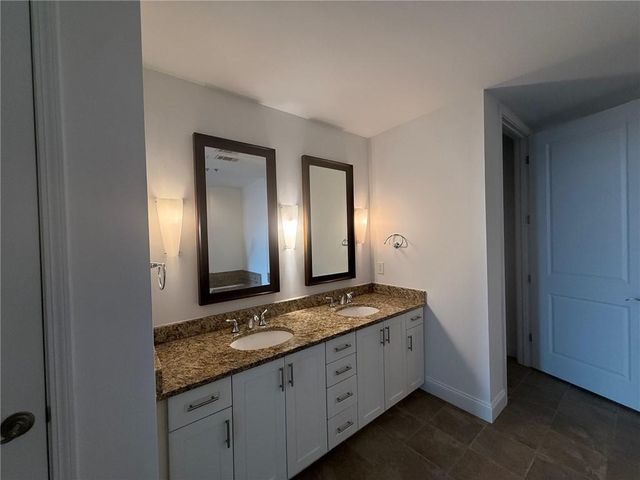 270 17th Street NW 2207, Atlanta, GA 30363
