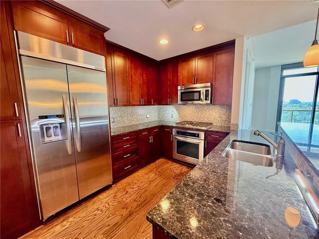 270 17th Street NW 2207, Atlanta, GA 30363