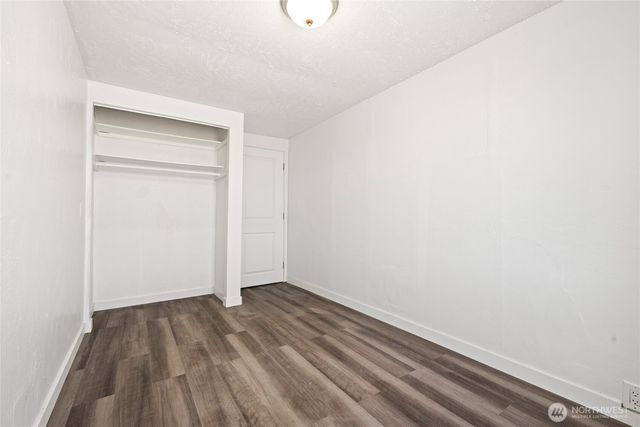 213 W Kelso Avenue, Electric City, WA 99123