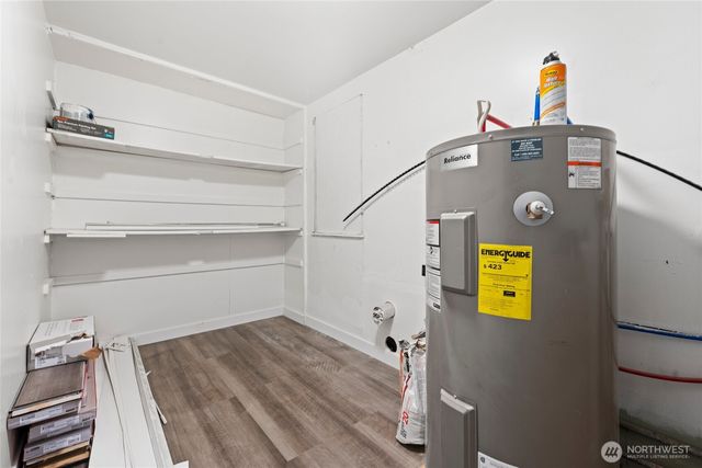 213 W Kelso Avenue, Electric City, WA 99123