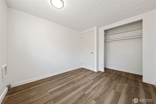 213 W Kelso Avenue, Electric City, WA 99123