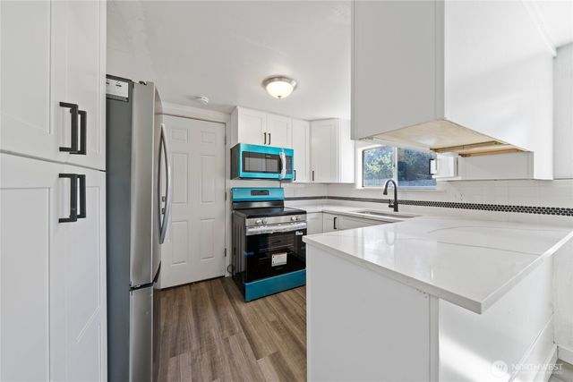 213 W Kelso Avenue, Electric City, WA 99123