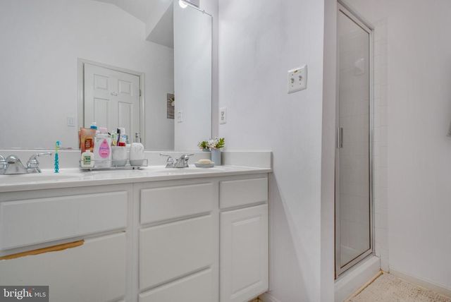 20751 BRIDAL VEIL FALLS TER, Sterling, VA 20165