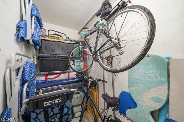 5 Bluebill AVE 808, Naples, FL 34108