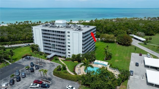 5 Bluebill AVE 808, Naples, FL 34108
