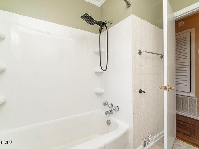 1901 Lynnwood Drive, Burlington, NC 27215