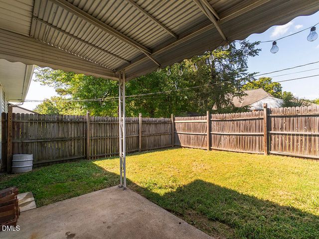 1901 Lynnwood Drive, Burlington, NC 27215