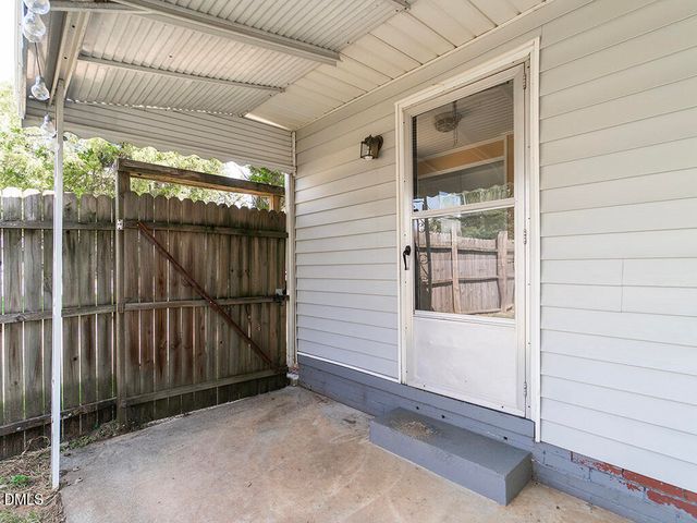 1901 Lynnwood Drive, Burlington, NC 27215