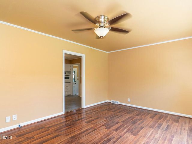 1901 Lynnwood Drive, Burlington, NC 27215