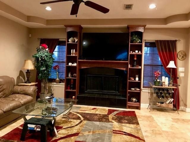 1803 Lafayette Lane, Cove, TX 77523