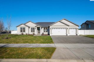 10415 Pine St, Pasco, WA 99301