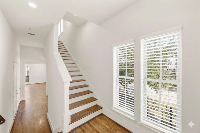 1404 W 25th Street, Houston, TX 77008