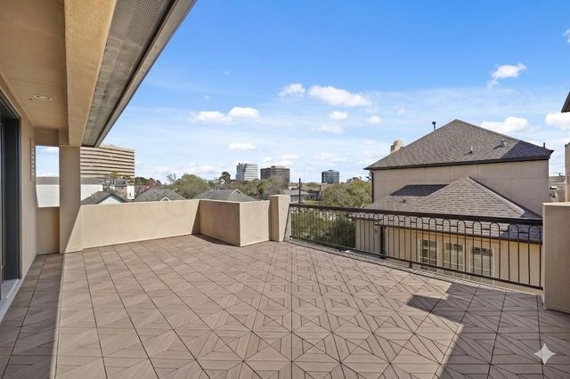 1404 W 25th Street, Houston, TX 77008